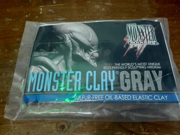 Monster clay (arcilla para modelar) 6ozs de gris y marrón - Muestras - The Monster Makers - Imagen 4